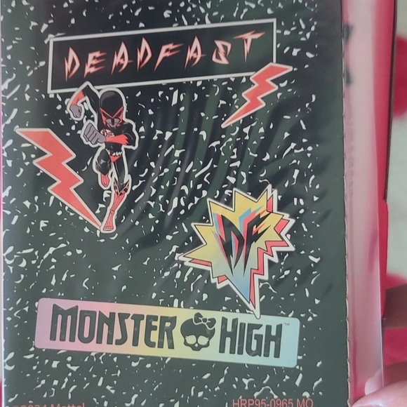 2024 SDCC COMIC CON EXCLUSIVE Monster High Deadfast Ghoulia Yelps‎ Doll Sealed - Picture 10 of 16